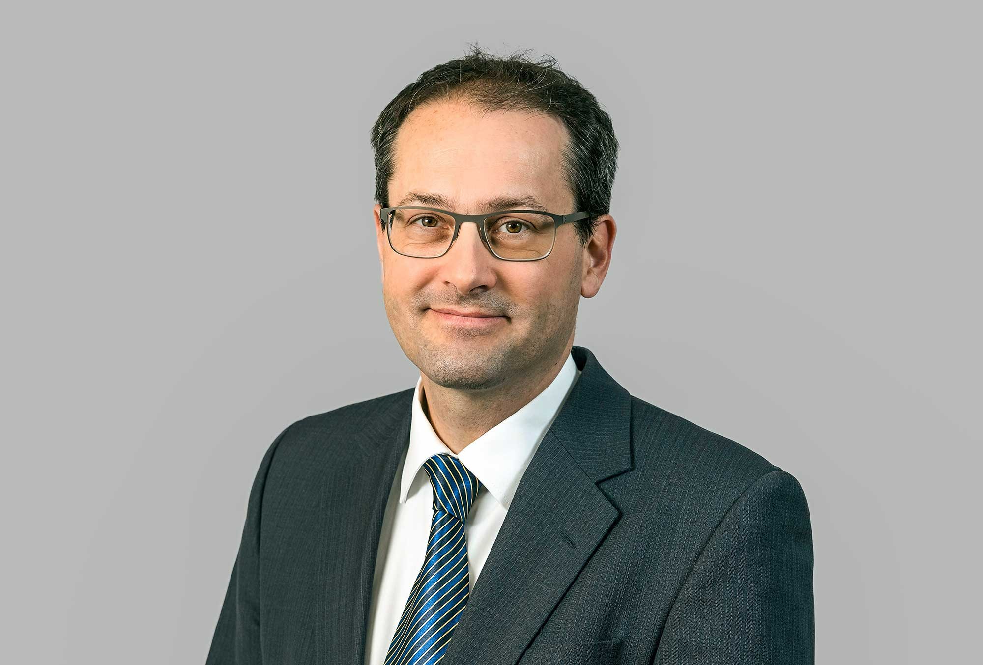 Daniel-Gruenenwald.jpg